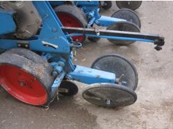 Kit de traitement localisé sur le rang de maïs