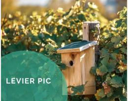 Aménager des abris, nichoirs ou zones de refuge pour les auxiliaires